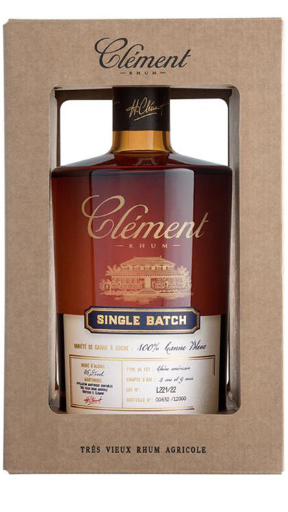 Très Vieux Rhum Single Batch 100% Canne Bleue - Invecchiato 4 Anni e 9 Mesi 50cl  - Bottiglia Numerata Astucciata - Clement